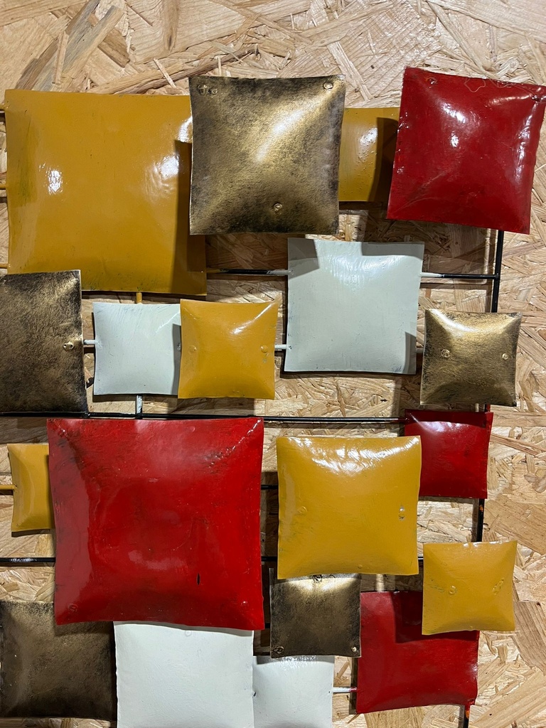 Décoration Murale "Carrés" Rouge, Brune, Dorée et Crème - 50 x 50 x 8 cm