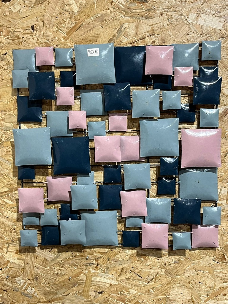 Décoration Murale "Carrés" Grise, Bleue et Rose - 70 x 70 x 8 cm