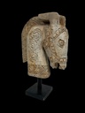 Tête de Cheval Sculptée sur Socle - 45 x 28 x 12 cm