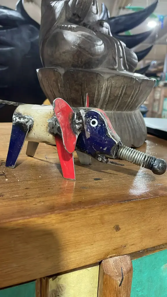 Petit Éléphant - Upcycling - 9 x 17 x 8 cm