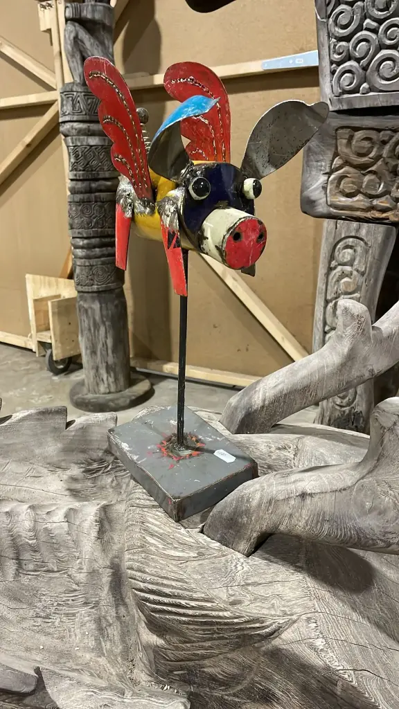Cochon Volant sur Socle - Upcycling - 44 x 20 x 10 cm