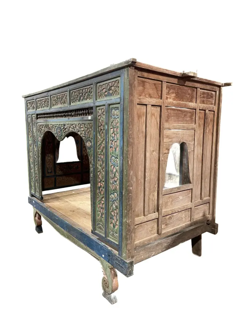 Lit Ancien - Avec gravure - 260 x 210 x 138 cm