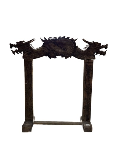 [2024-05-03-0042-A] Grande Arche Dragon Sculpté  - 220 x 210 x 50 cm