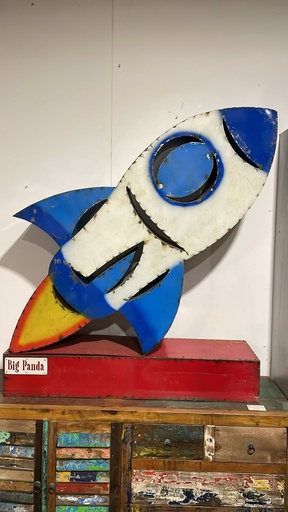[2024-11-22-0040-B] Fusée Géante - Emoji - 135 x 120 x 30 cm