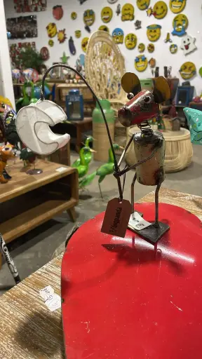 [2025-02-13-0079-B] Souris Pêcheur - Upcycling - 22 x 20 x 8 cm