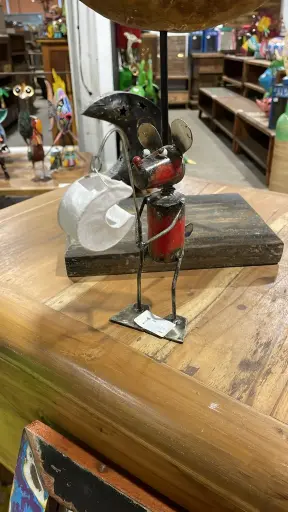 [2025-02-13-0080-B] Souris Pêcheur - Upcycling - 22 x 20 x 8 cm