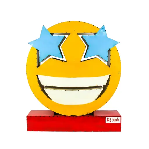 [2025-03-11-0041-A] Emoji - 🤩 - Visage avec des étoiles à la place des yeux - 139 x 120 x 30 cm