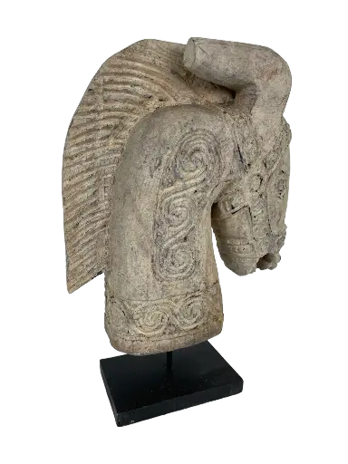 [2025-04-08-0062-A] Tête de Cheval Sculptée sur Socle - 39 x 10 x 26 cm