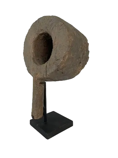 [2025-04-08-0079-A] Pièce en Bois Ancien sur Socle - 46 x 25 x 26 cm
